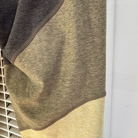 Outdoor Voices Women's 7/8 Springs Color Block Leggings Sz Medium - Picture 5 of 5